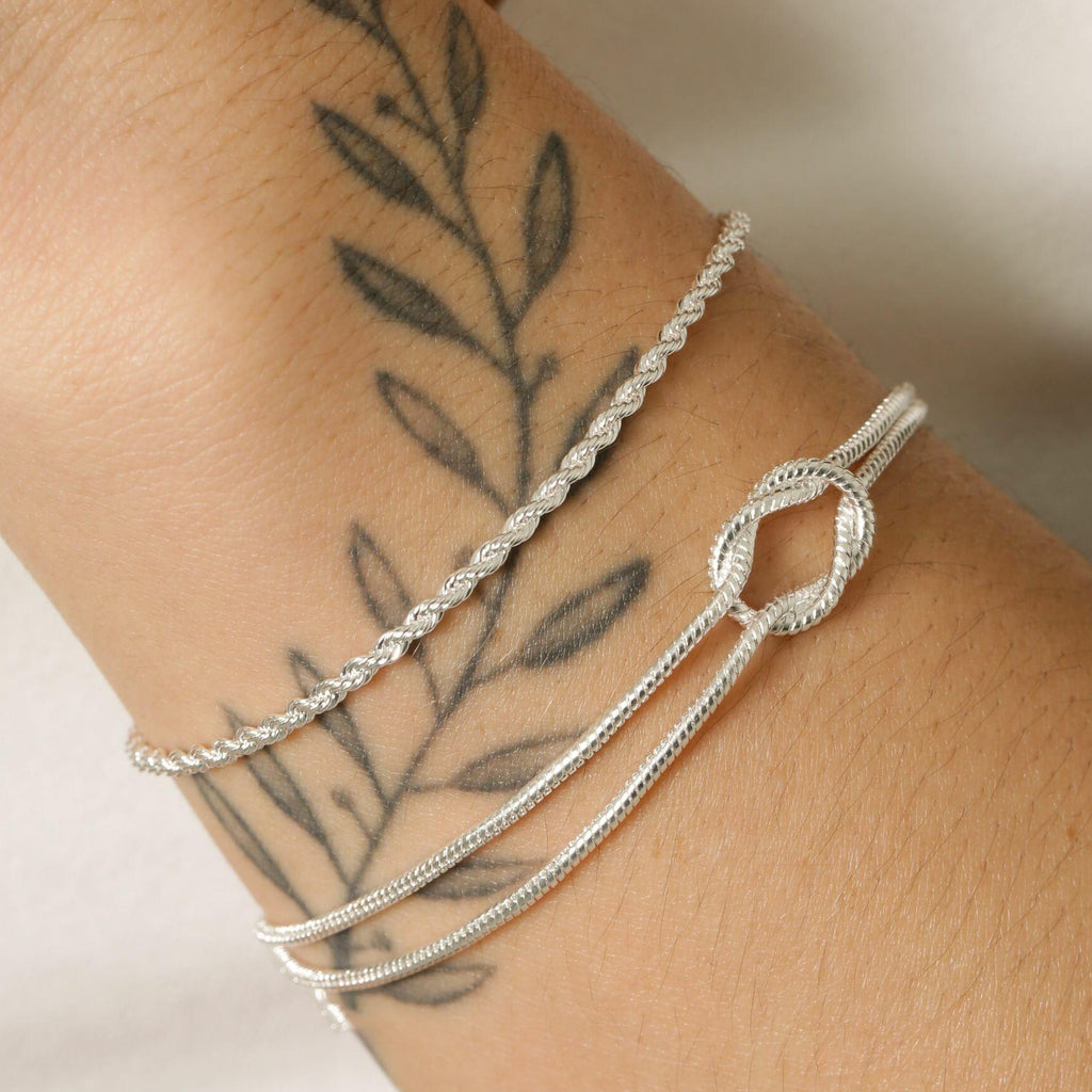 Éloise Knot Bracelet