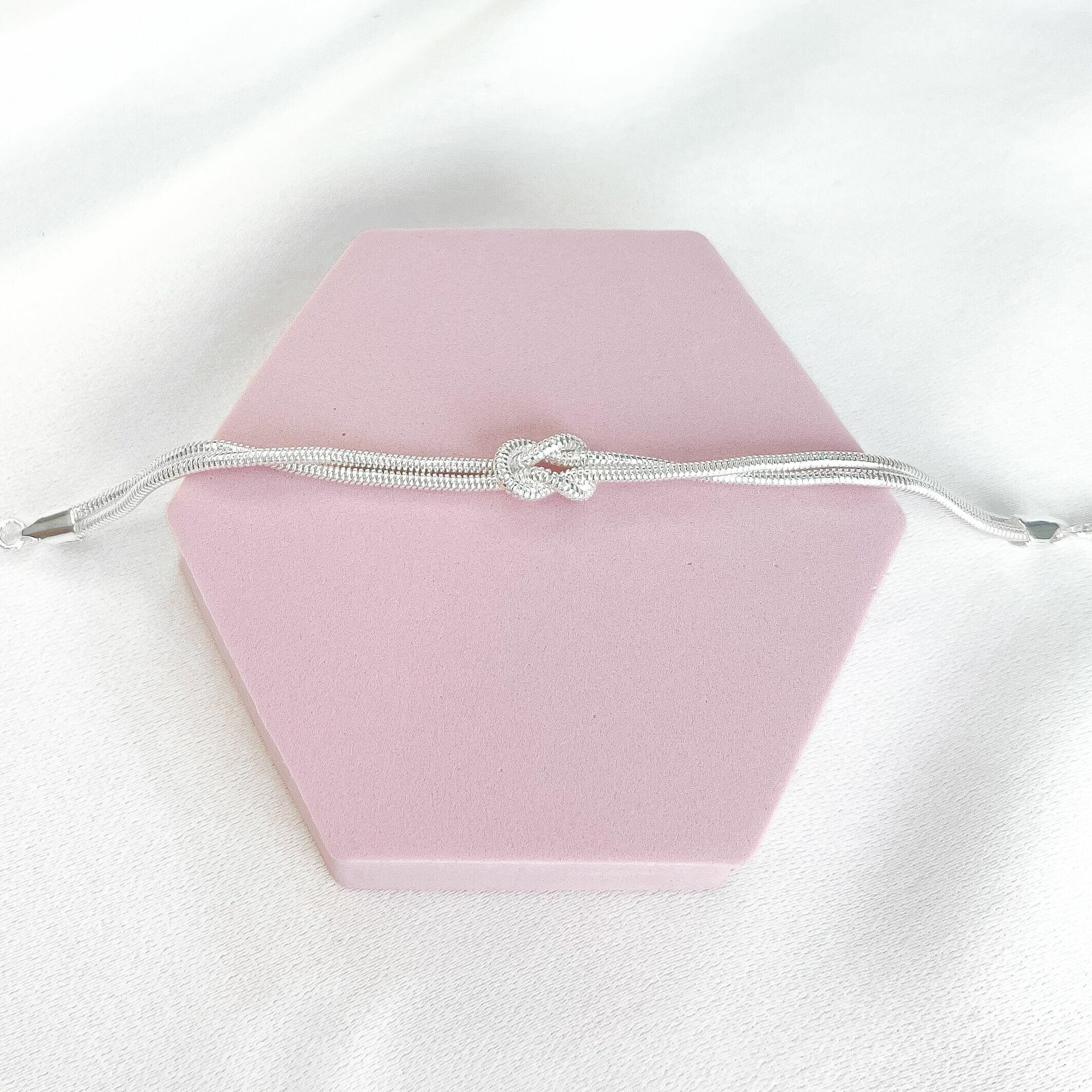Éloise Knot Bracelet
