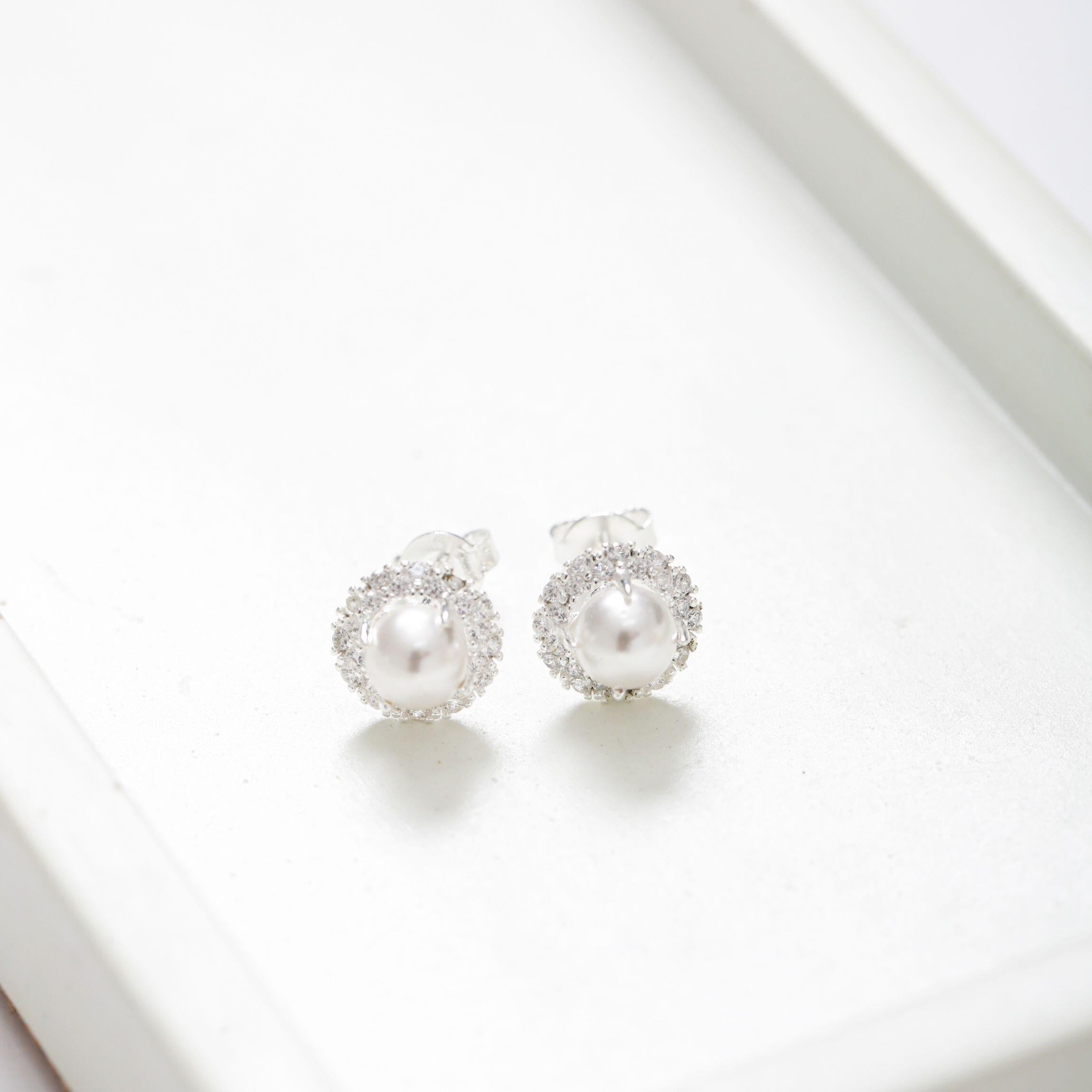 Isabella Pearl Set