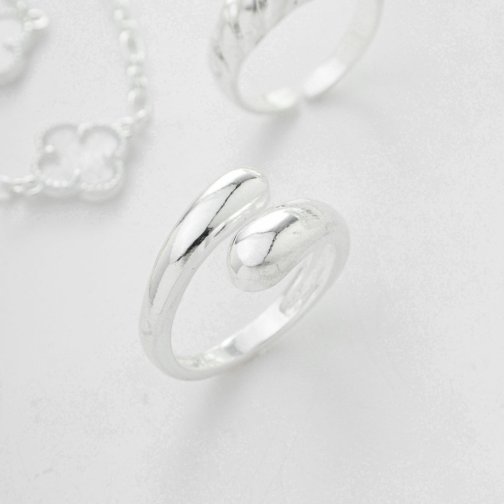 Naya Adjustable Ring