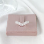 Livia V Ring